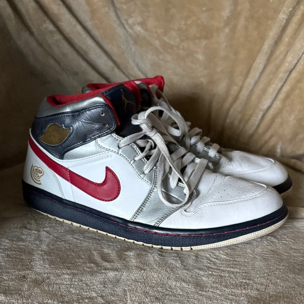 JORDAN 1 RARE RETRO OLYMPIC 2008 Men’s Sneakers